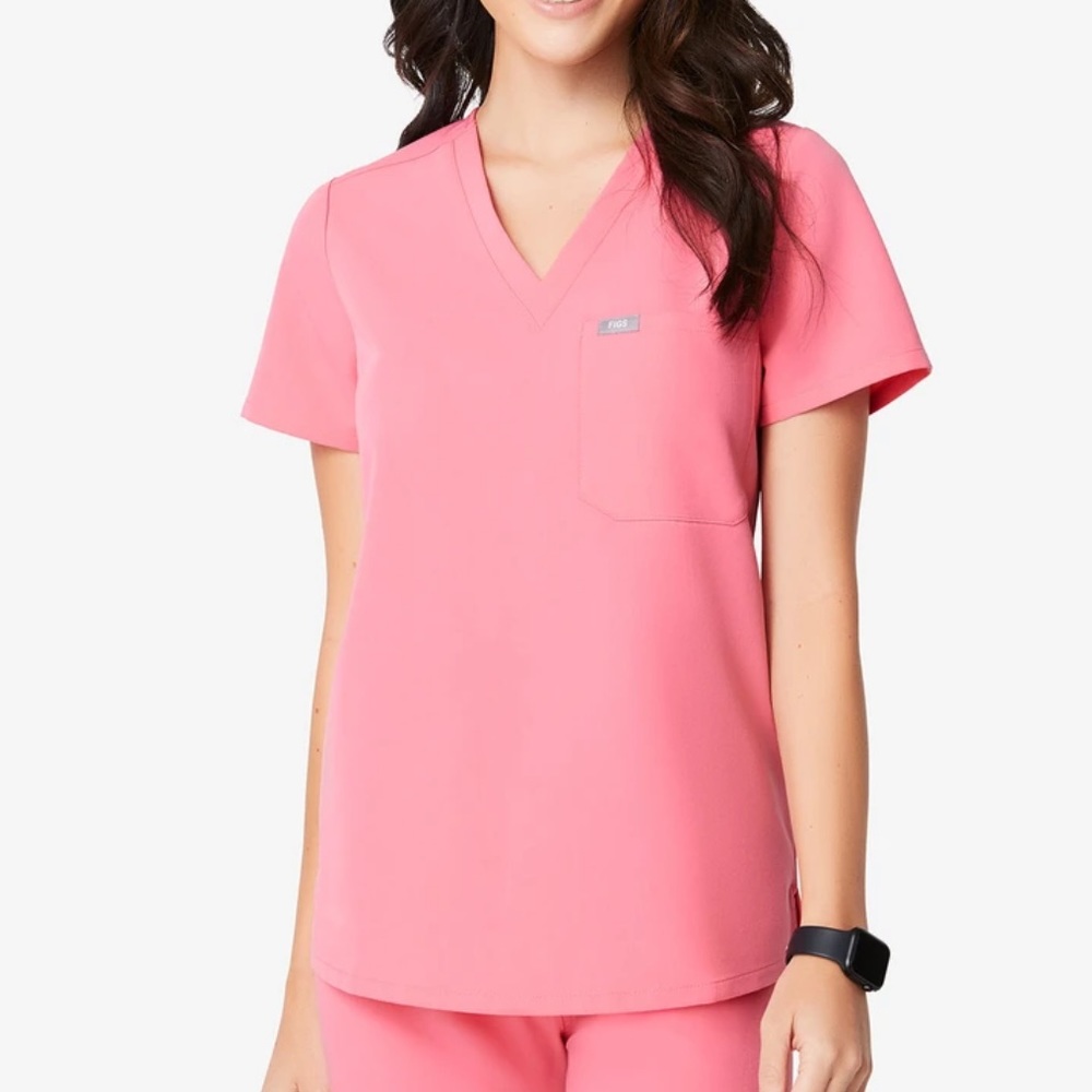 FIGS Catarina Neon Pink